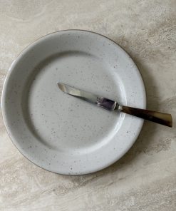 Alternative view of Lot de 6 assiettes dépareillées en grès