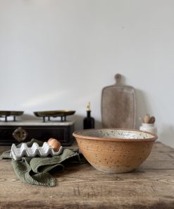 Alternative view of Grand saladier en grès vernissé