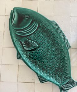 Grand plat poisson en céramique émaillée verte – années 60