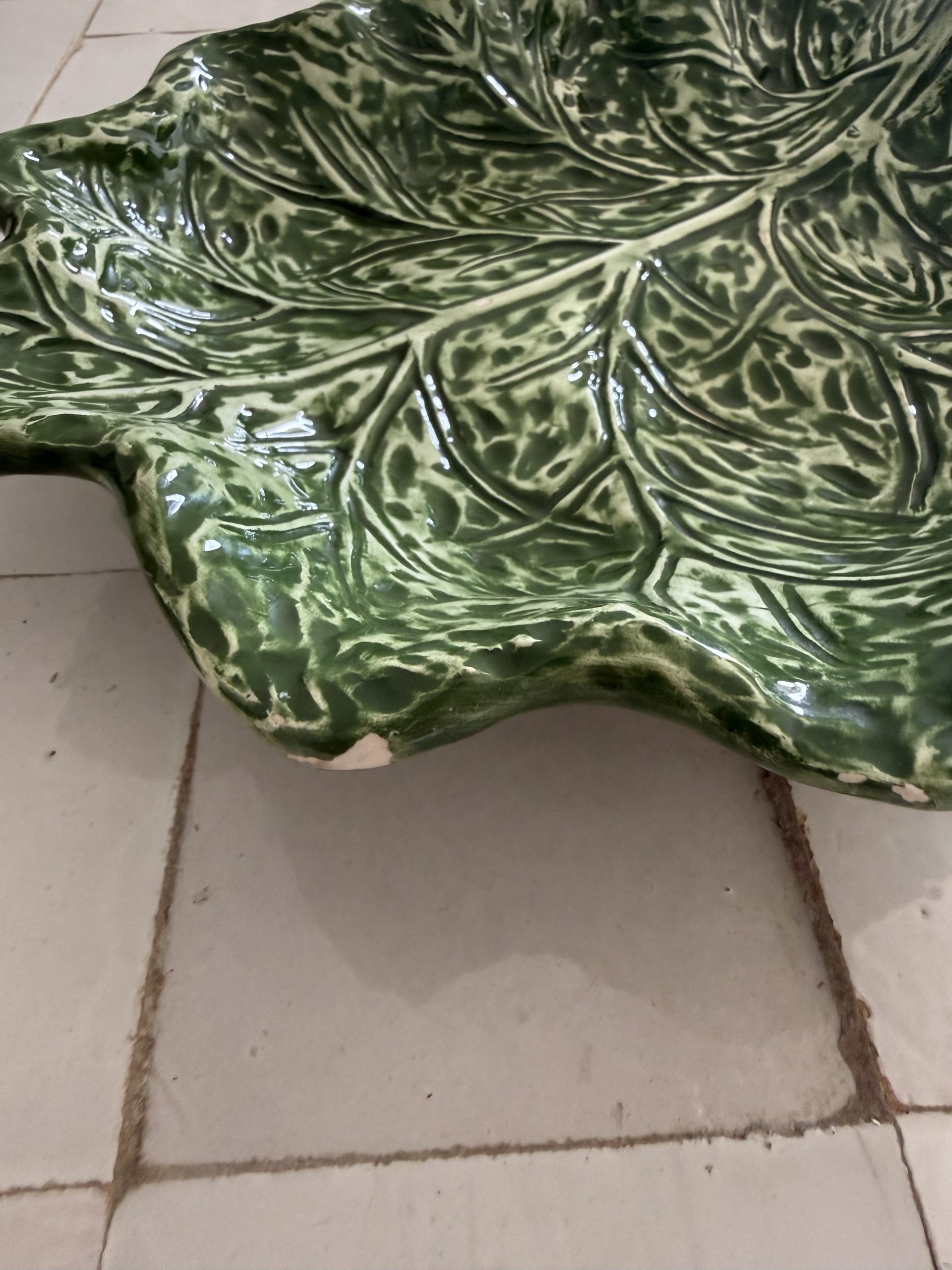 coupe en barbotine à décor de feuille de chou– céramique vintage – Image 6