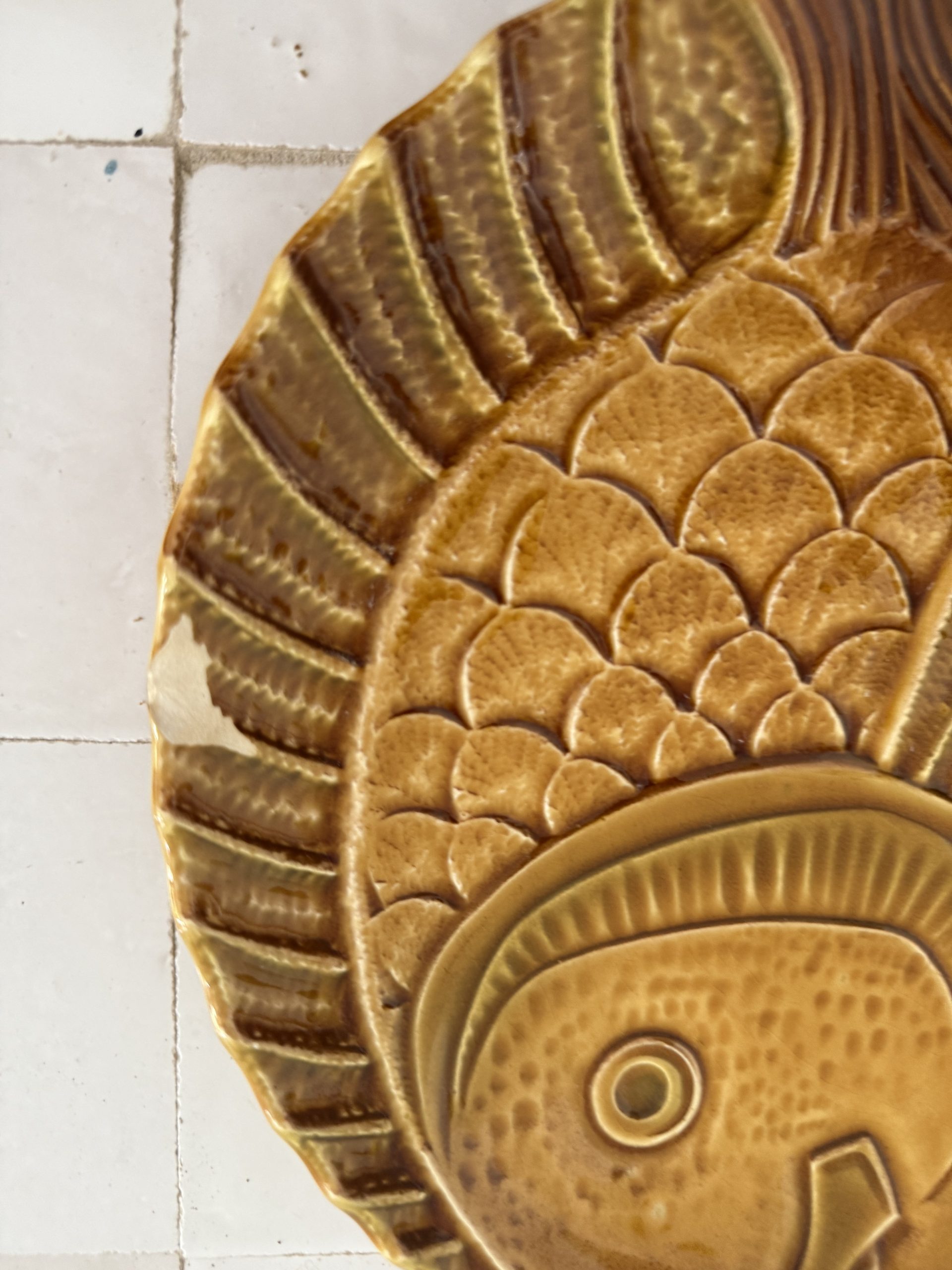 Superbe service poisson de Sarreguemines : 12 assiettes et 3 plats. – Image 14