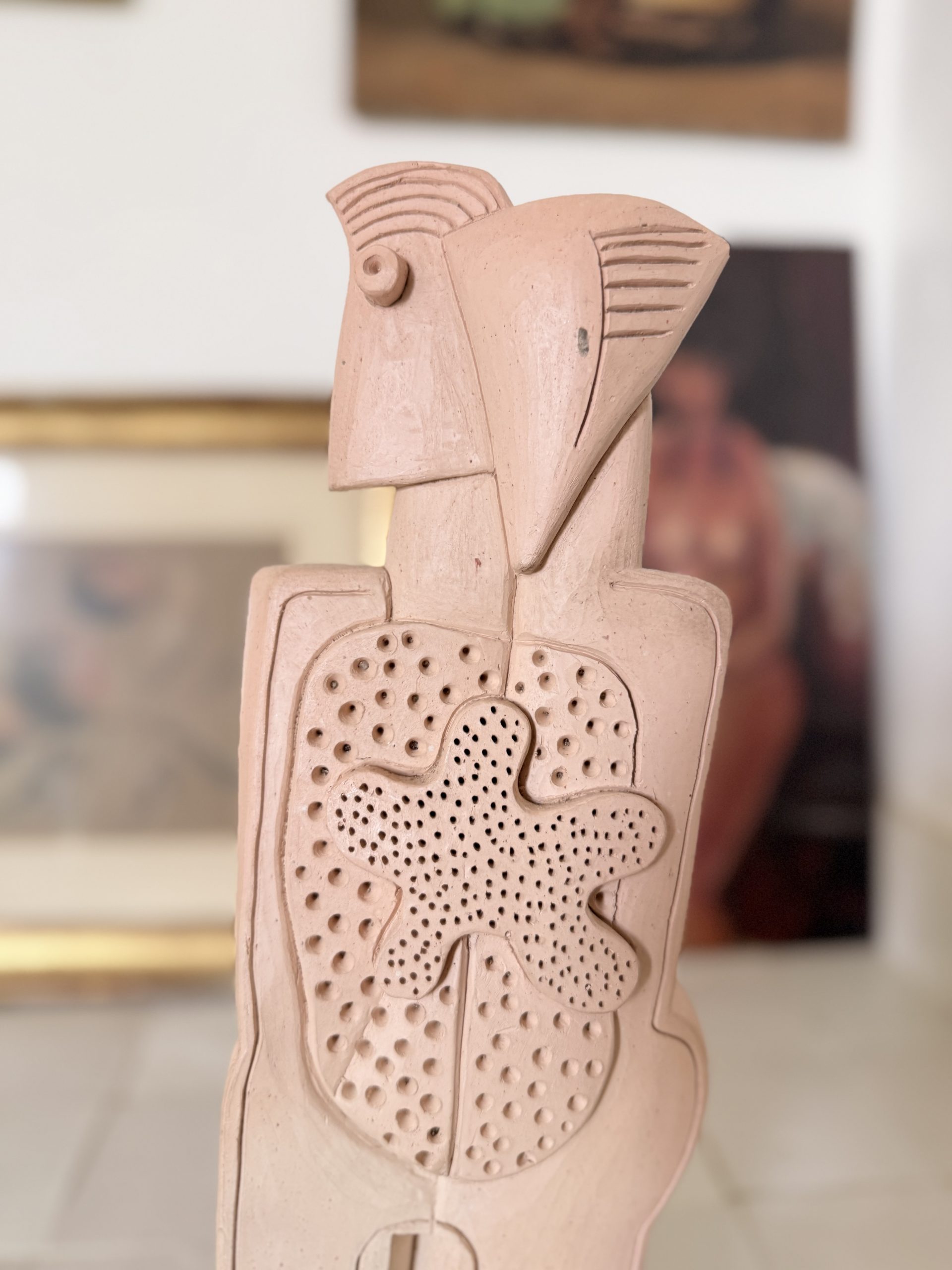 Sculpture en terre cuite signée Alain Michel Boucher – Image 3