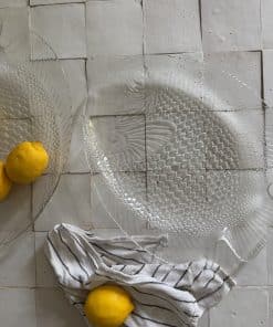 Alternative view of 4 assiettes & 2 plats poisson vintage en verre – Codec